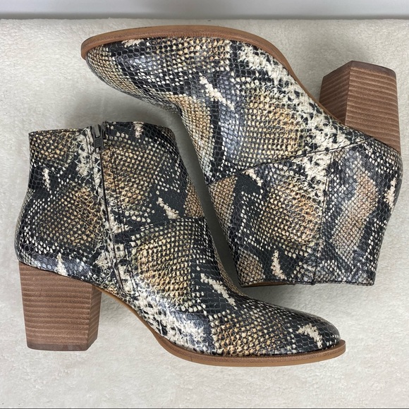 Madewell The Rosie Embossed Snakeskin Leather Ankle Boots 9 -V - Picture 2 of 11